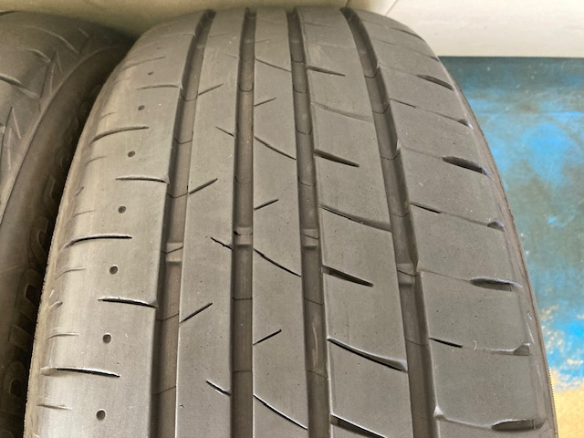 2022年製　ブリヂストン　Playz 235/50R18 溝8.5〜9.5 ブリヂストン プレイズ PX-RVⅡ 235/50R18 101V XL